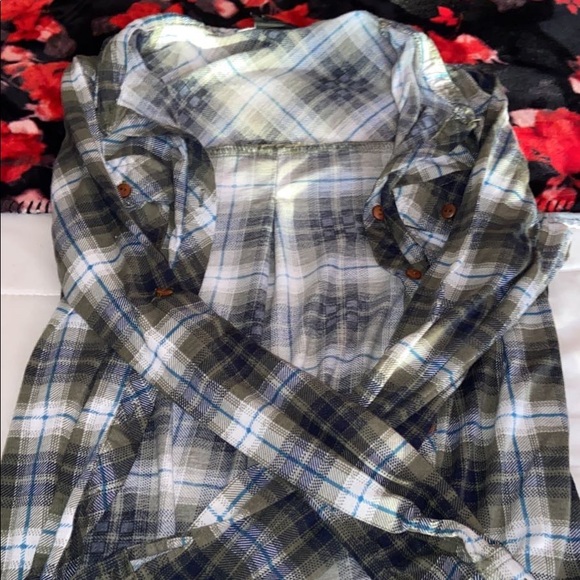 Green plaid button up - Picture 1 of 2